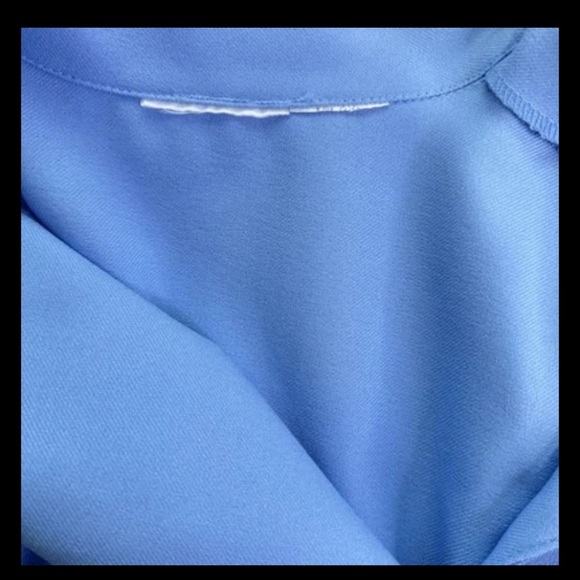 Vintage Women’s Blue Blazer L Short Sleeves 2 Buttons 2 Large Deep Front Pockets - Picture 7 of 8